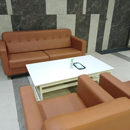 Myspace Hotel Shree Vaibhav Nagpur Exteriör bild